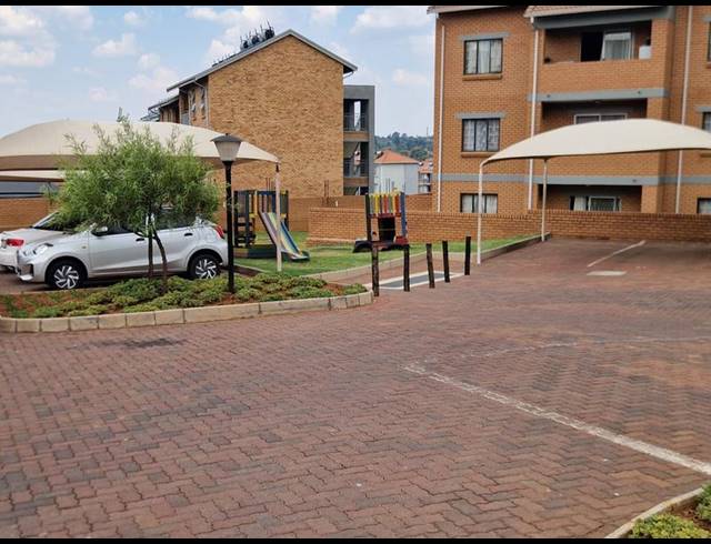 2 BEDROOM APARTMENT FOR SALE IN NOORDWYK